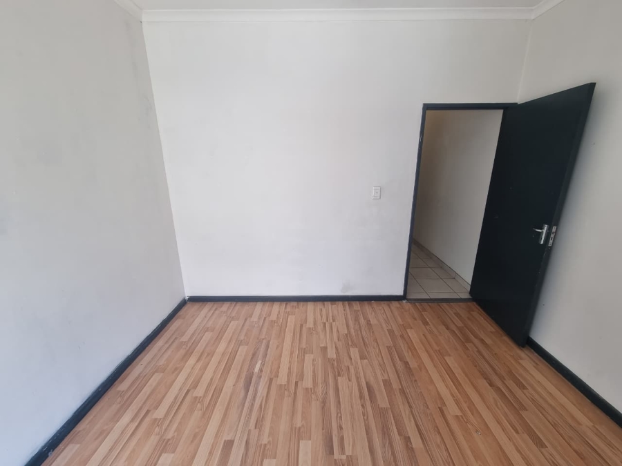 To Let 2 Bedroom Property for Rent in Observatory Western Cape